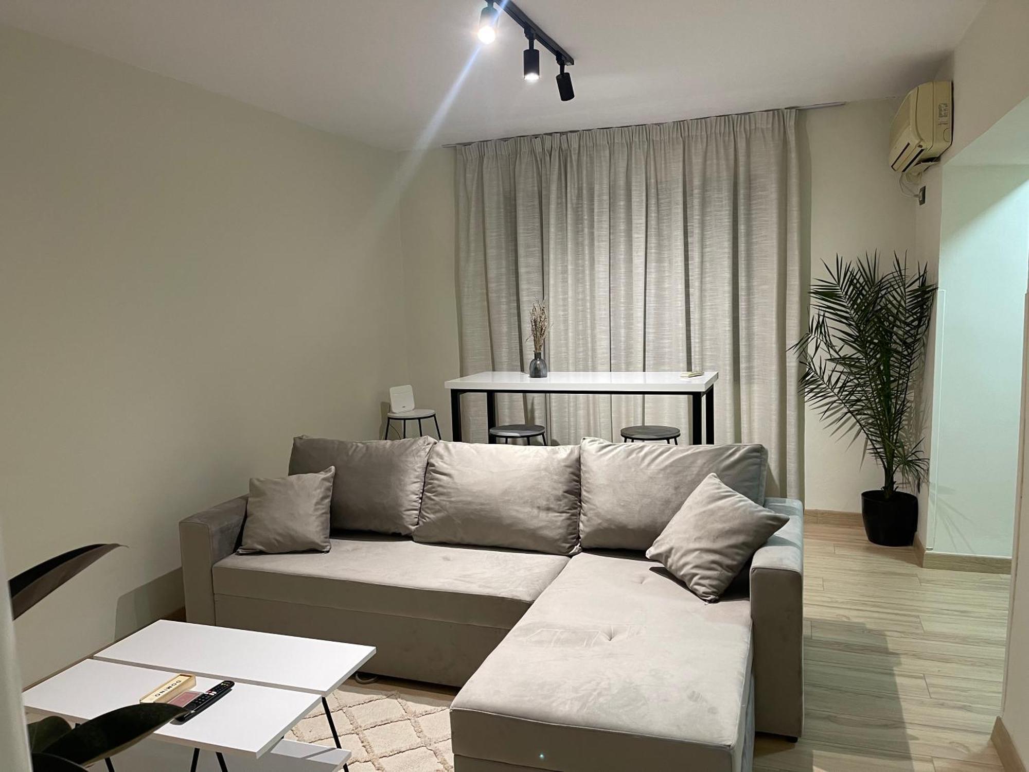 White Apartment, In The Center Of Tirana Eksteriør billede